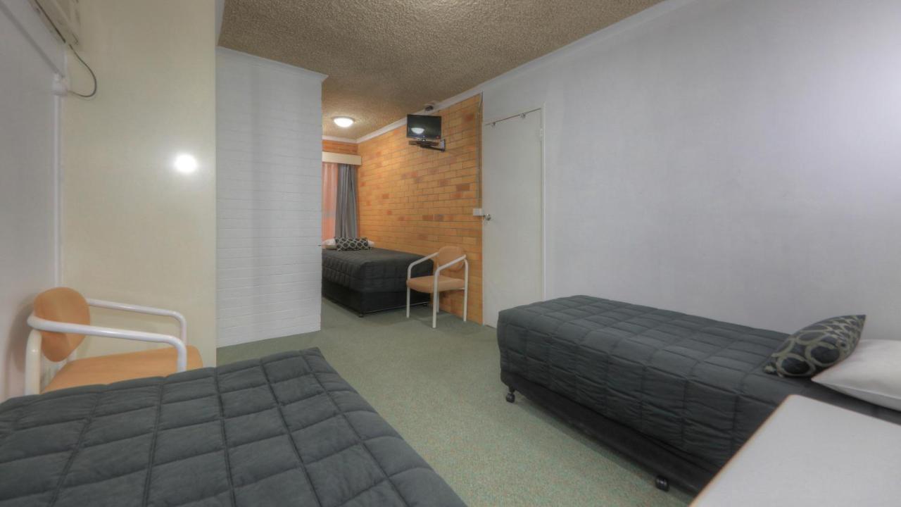Cousins Motor Inn Инвърел Екстериор снимка