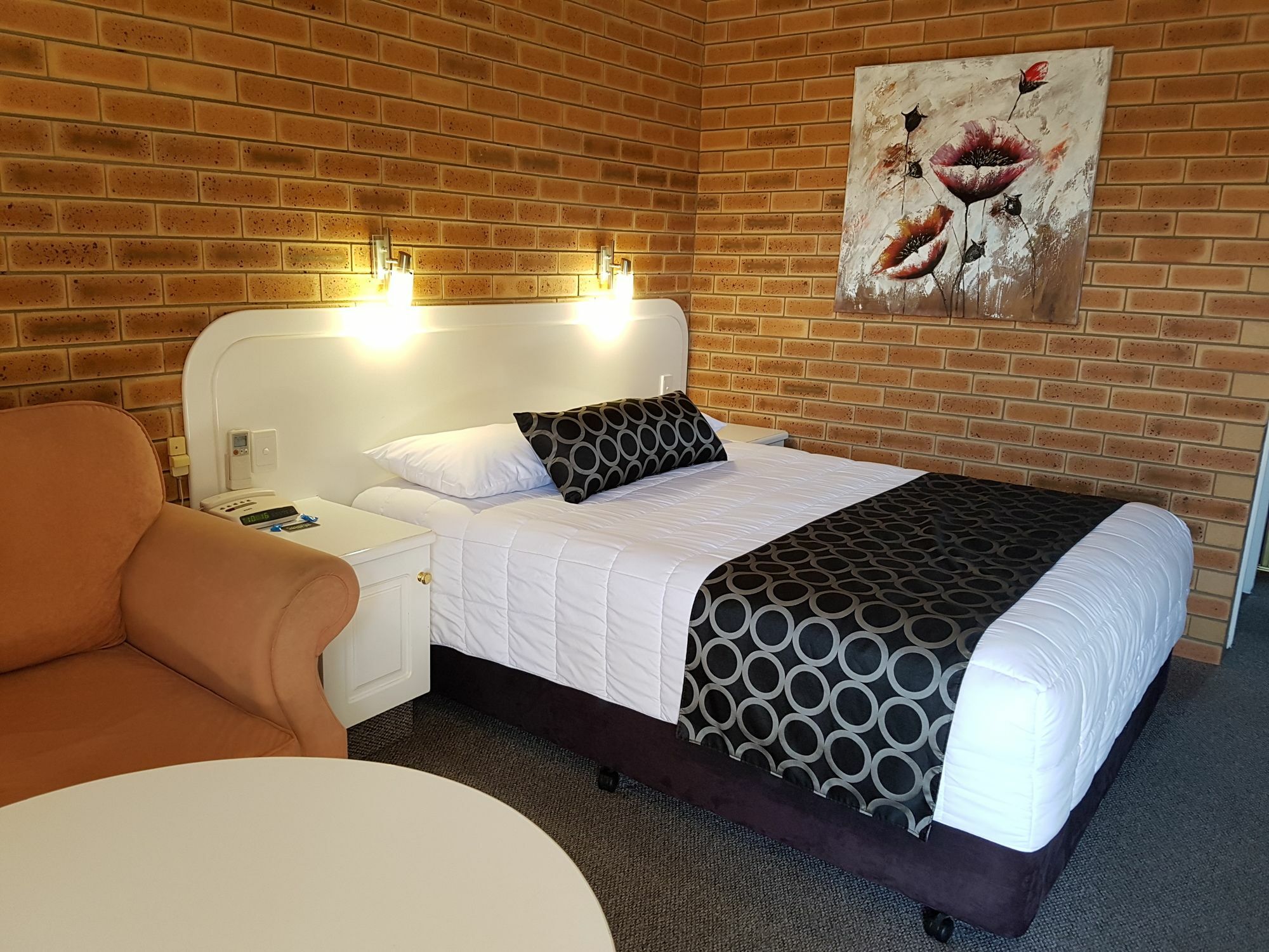 Cousins Motor Inn Инвърел Екстериор снимка
